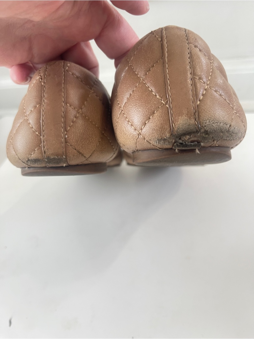Tory Burch Flats Size 9 Sand With Gold Emblem Quilted Minnie Flats - Picture 6 of 8